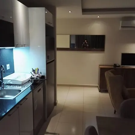 Crystal Nova Apartment *